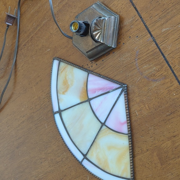 Strained Glass Fan accent/night light - Picture 4 of 15